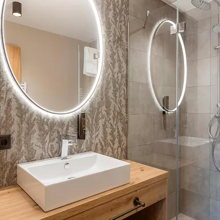 Modern With 2 Bedrooms In * Fügen