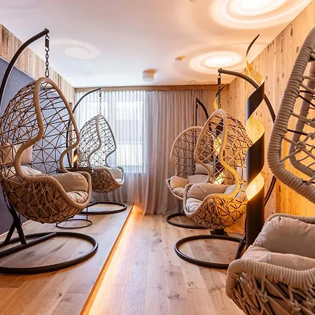 Modern With 2 Bedrooms In Apartmán