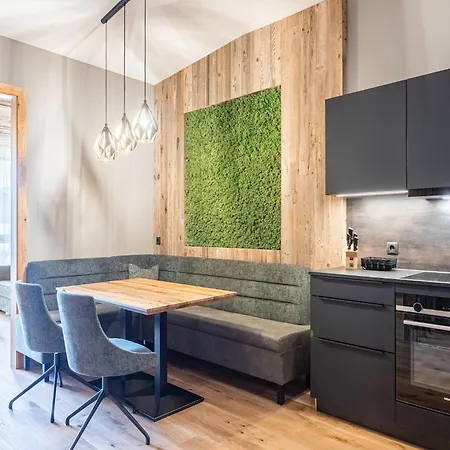 Modern With 2 Bedrooms In Apartmán