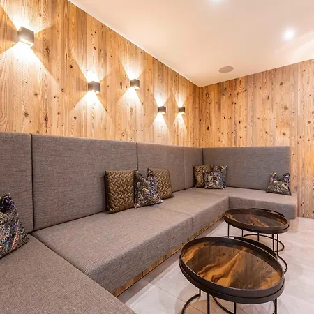 Modern With 2 Bedrooms In Apartmán